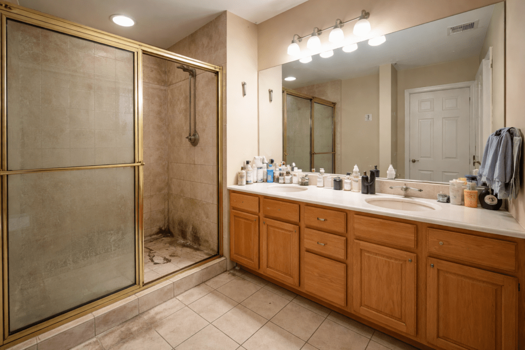 builder grade bathrooms